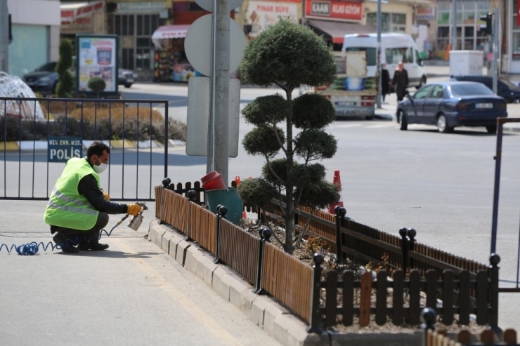 Nevşehir’de Kavşak Ve Refüjlerde Bahar Hazırlığı Yapılıyor