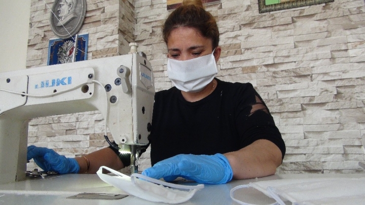 Silifkeli Aile Atölyelerinde Maske Dikip Ücretsiz Dağıtıyor