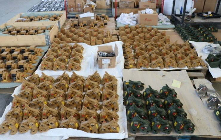 Savunma Sanayisi Üretiminden Siper Maske Üretimine