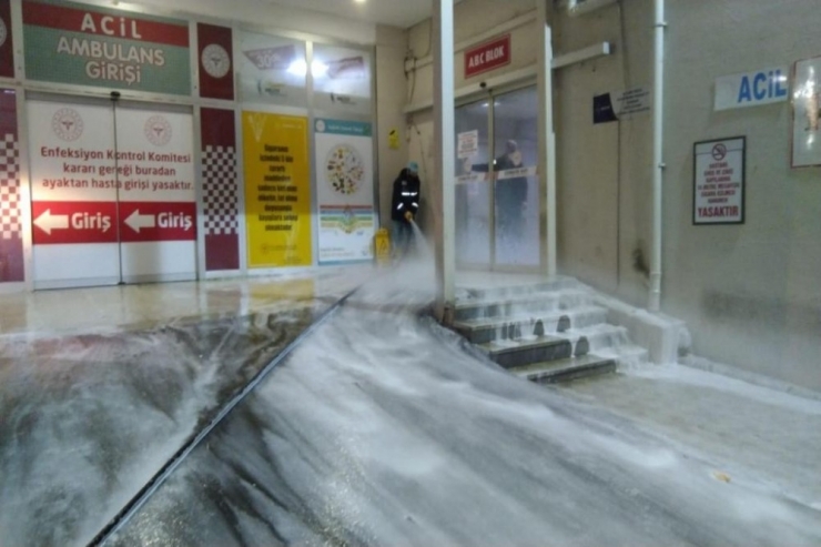 Tekirdağ’da Salgına Karşı Ara Sokaklar Dezenfekte Ediliyor