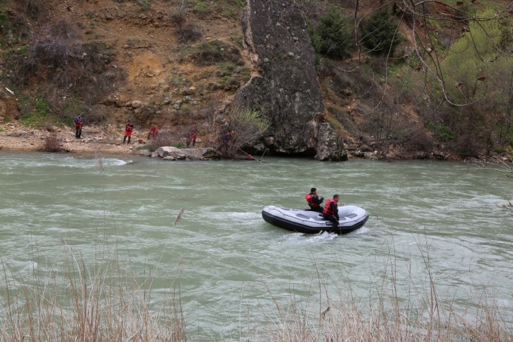 Kayıp Uzman Çavuş Güneş’i Arama Çalışmaları Sürüyor