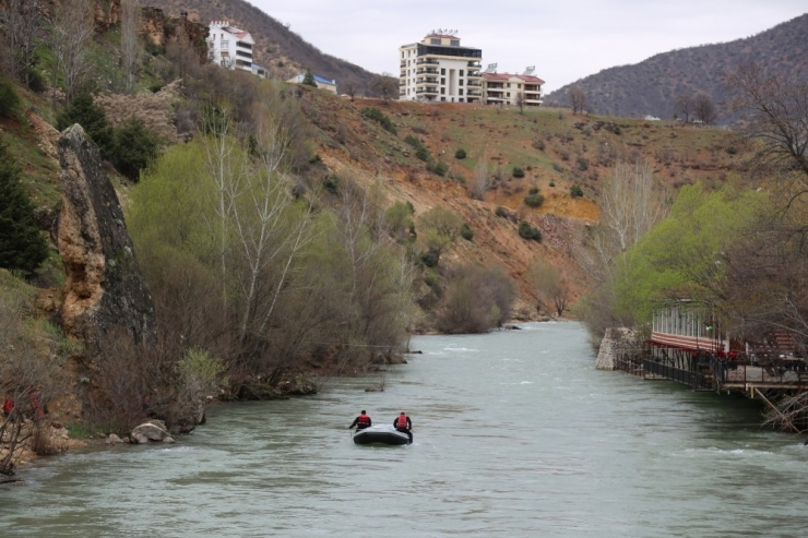 Kayıp Uzman Çavuş Güneş’i Arama Çalışmaları Sürüyor