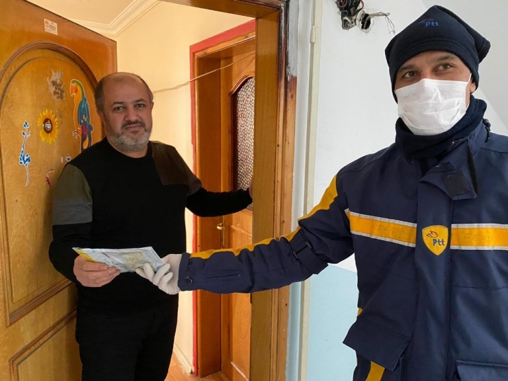 Vatandaşların E-devlet Üzerinden Talep Ettiği Maskelerin Dağıtımına Başlandı