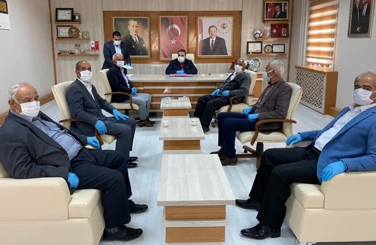 Samsat’ta Belediye Meclis Toplantısı Yapıldı