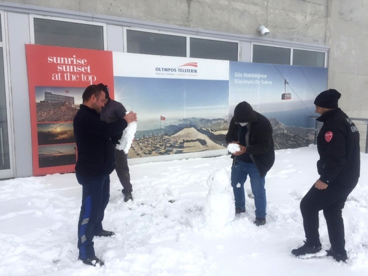 Antalya’nın 2 Bin 365 Metre Zirvesine Kar Düştü