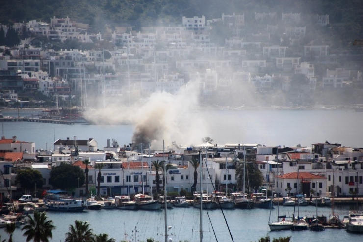 Bodrum’da Restoran Alev Alev Yandı