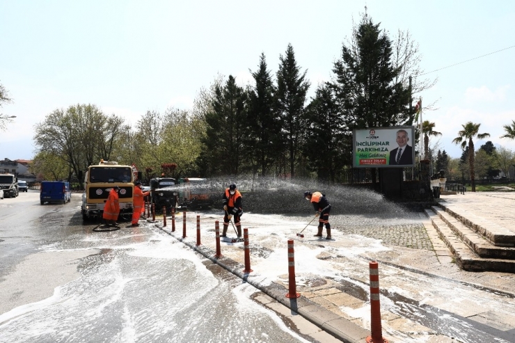 Denizli’de Korona Virüse Karşı Dezenfekte Çalışmaları Devam Ediyor