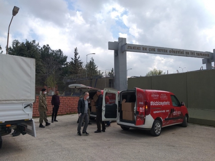 Mehmetçiğe Maske Desteği