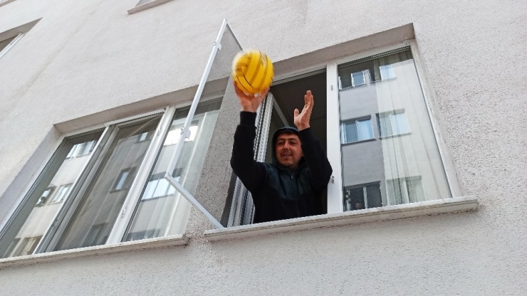 Karantina Yurdunda Basketbol Heyecanı