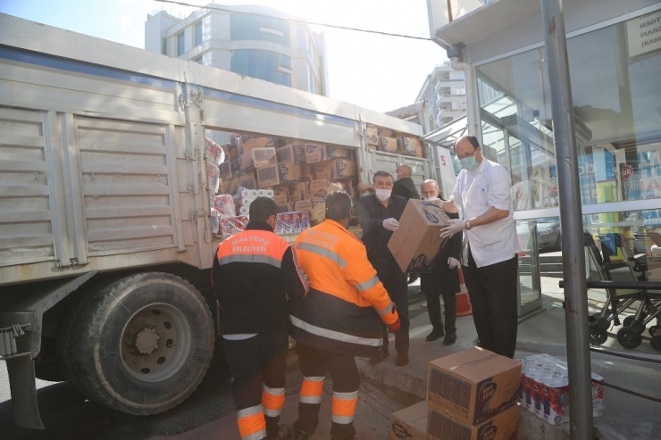 Maltepe’deki Devlet Hastanelerine “Korona” Yardımı