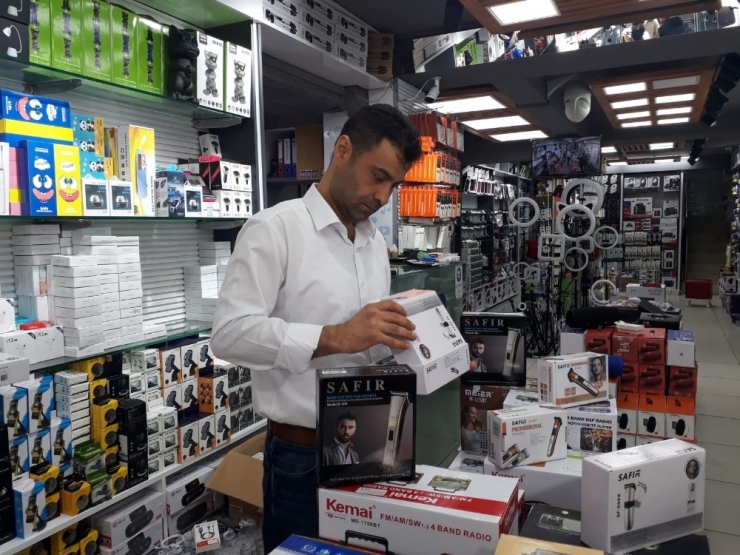 Berberler Kapandı, Tıraş Makinesi Satışları Patladı