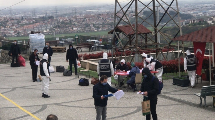 Karantina Süresi Biten 228 Kişi Evlerine Uğurlandı