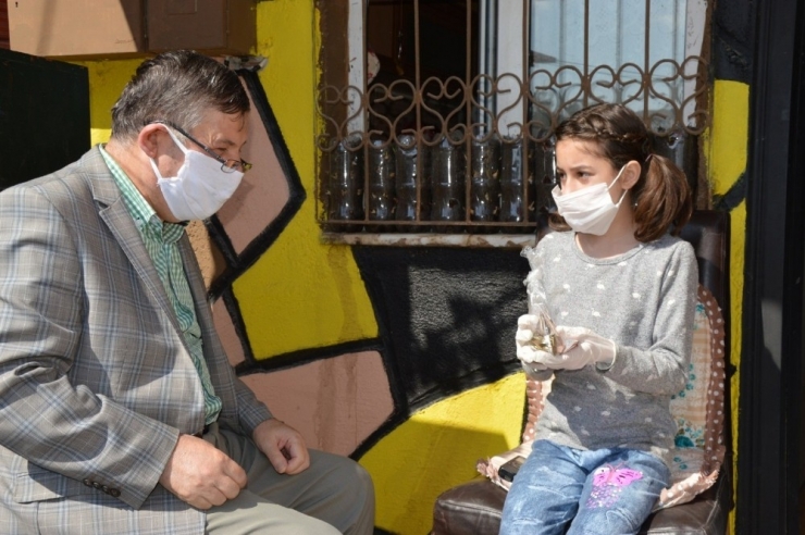 Bilgisayar İçin Biriktirdikleri Parayı Milli Dayanışma Kampanyasına Bağışladılar