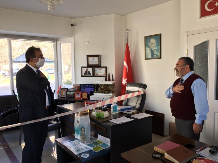 Çorum Belediyesi’nden Muhtarlara Hijyen Seti