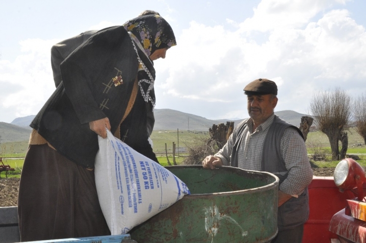 Patates Diyarı Şuhut Üretime Hazırlanıyor