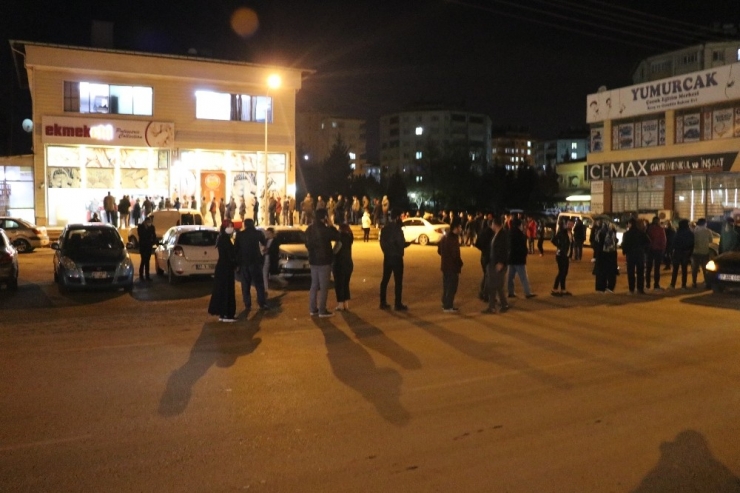 Sokağa Çıkma Yasağı Kararı Gazinanteplileri Sokağa Döktü