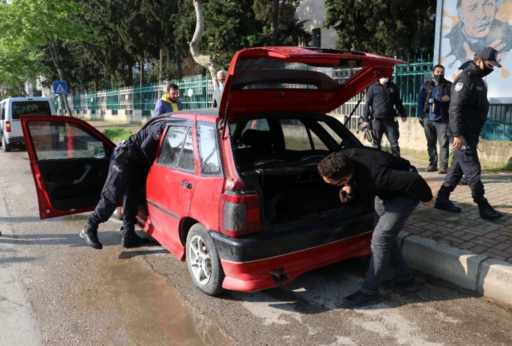 Adana’da Şüpheli Araç Polis Ekiplerini Alarma Geçirdi