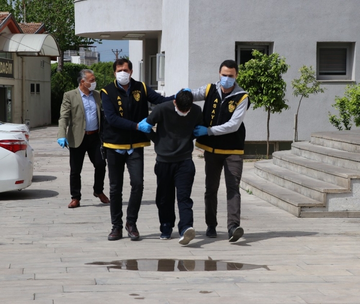 Kızına Doğum Günü Pastası Almak İçin Çıktı, Gasp Edildi