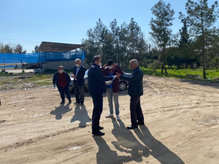 Samsat’ta Maskeler Ücretsiz Dağıtıldı