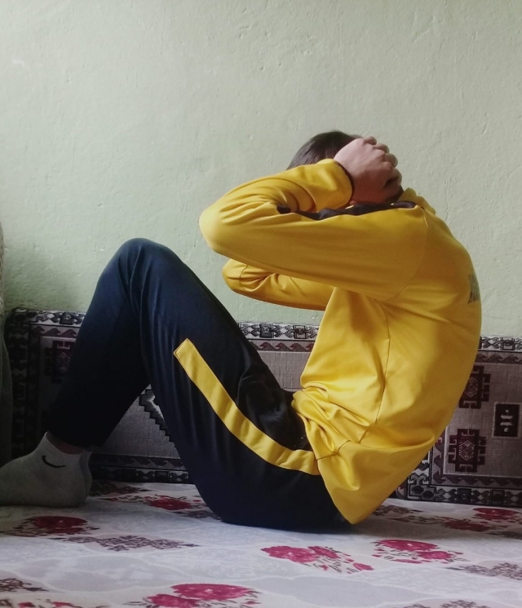 Ağrı Gsim “Evde Kal Hareketsiz Kalma” Sloganı İle Spor Yaptırıyor