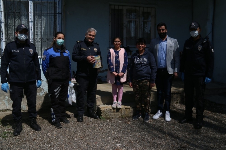 Kardeşler Harçlıklarını Devlete Bağışladı