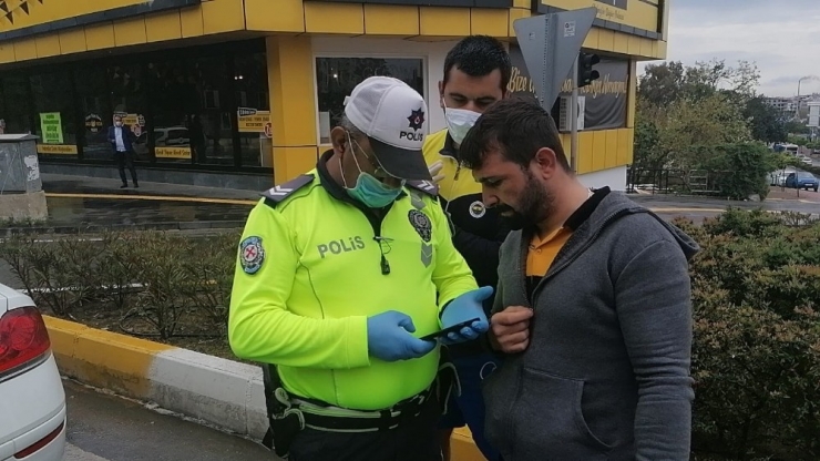 Kırmızı Işıkta Geçmedim İddiasına Polisten Kaza Yerinde Görüntülü Cevap