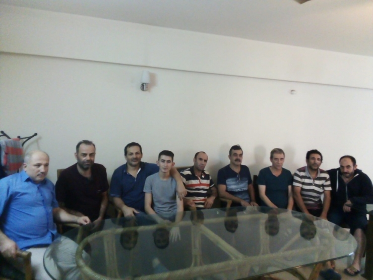 Bangladeş’te Mahsur Kalan Karslı İşçiler Türkiye’ye Dönmek İstiyor