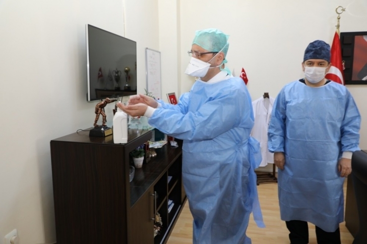 Vali Güner, Bartın Pandemi Hastanesinde İncelemelerde Bulundu