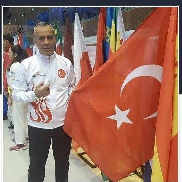 Antrenör Ve Sporcularından Evde Kal Çağrısı