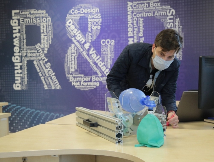 Bursalı Firma Yerli Tıbbî Ekipmanların Üretimine Başladı