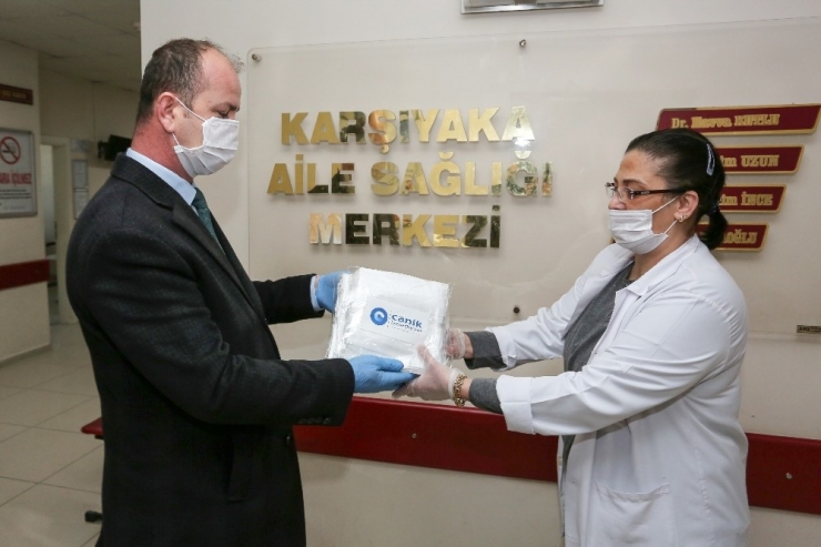 Sandıkçı: "İhtiyacı Olanların Maskesini Karşılıyoruz"