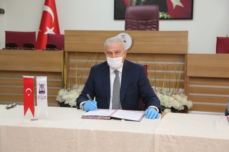 Efeler’de Sağlıklı Kentleşme İçin İmzalar Atıldı