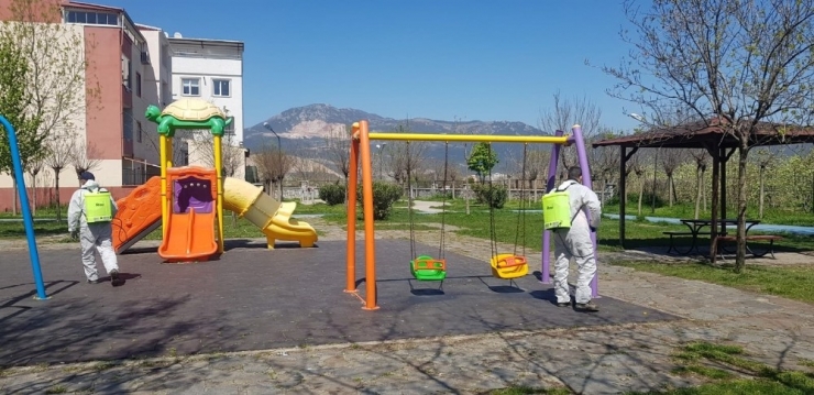 Gürsu’da Parklar Dezenfekte Ediliyor