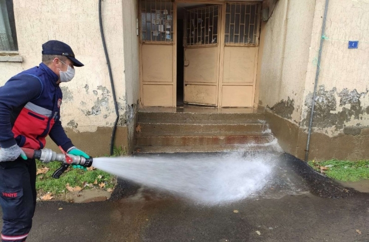 Cadde Ve Sokaklarda Korona Virüs Temizliği