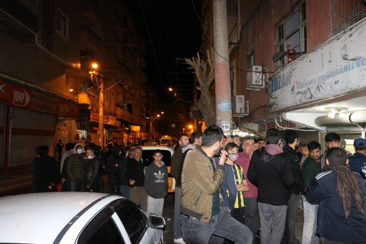 Diyarbakır’da Vatandaşlar Marketlere Akın Etti