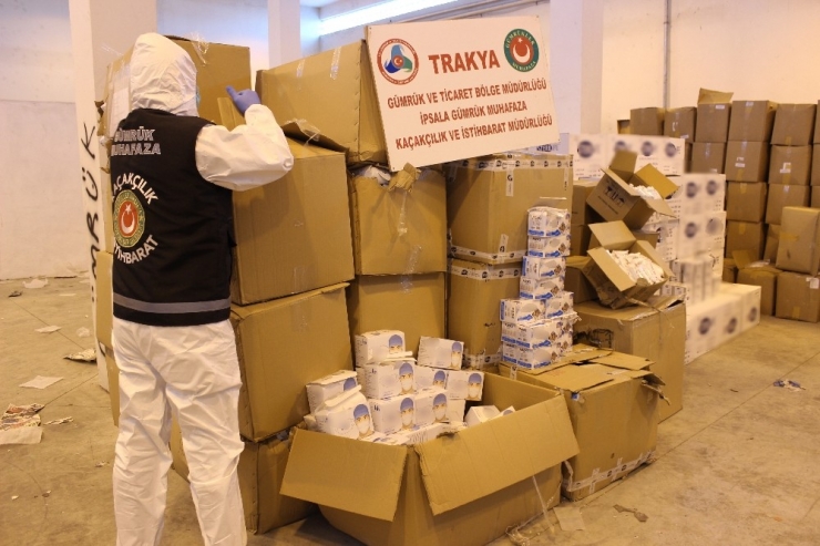 Ticaret Bakanlığı Gümrük Muhafaza Ekiplerince İpsala Gümrük Kapısı Ve İstanbul Havalimanı’nda Gerçekleştirilen Operasyonlarda Yasa Dışı Yollardan Yurt Dışına Çıkarılmak İstenen Yaklaşık 1 Milyon 200 Bin Lira Değerinde Tıbbi