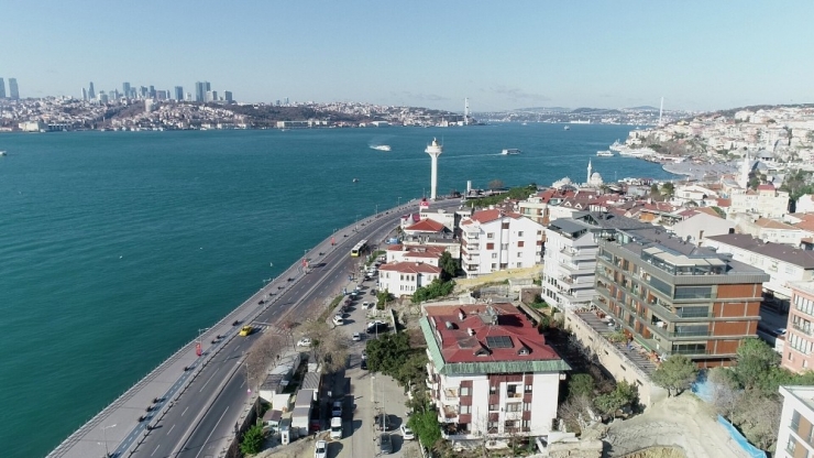 Turkuaz Rengine Bürünen İstanbul Boğazı Havadan Görüntülendi