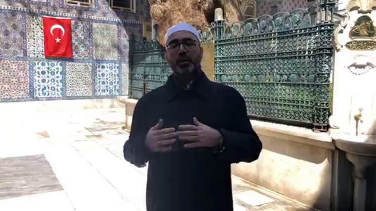 Eyüpsultan’da Vatandaşlar Duaya Canlı Yayından ’Amin’ Dedi