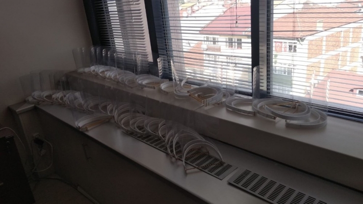 İzmit Belediyesi Maske Üretim Atölyesine Dönüştü