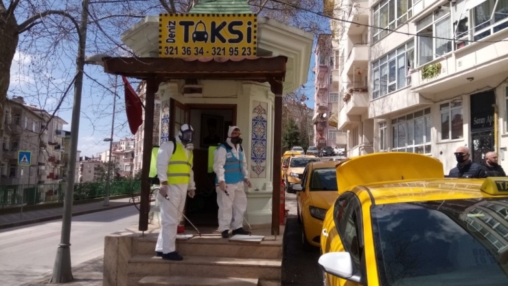 İzmit’te Dezenfekte İşlemleri Aralıksız Sürüyor