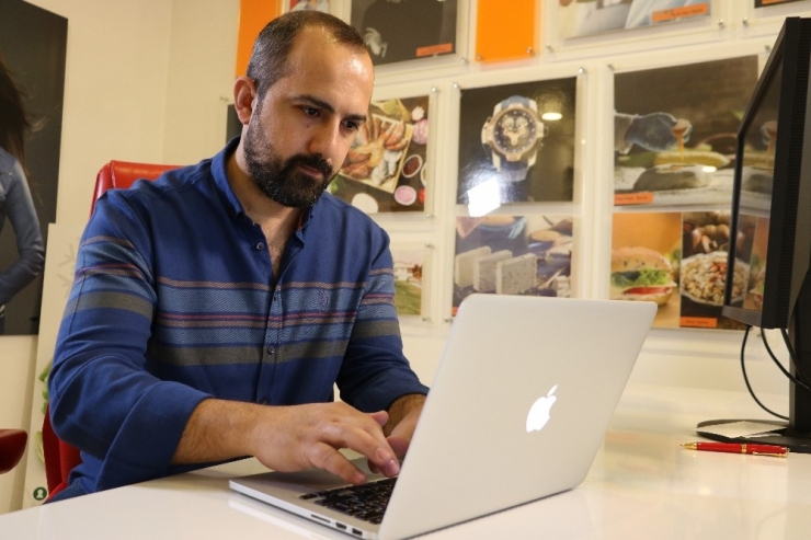 Gereksiz İnternet Kullanımı Uzaktan Eğitim Sistemini Olumsuz Etkiliyor