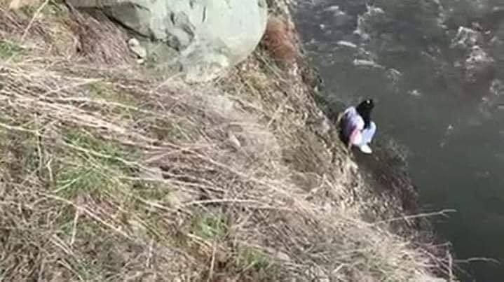 İntihar Etmek İsteyen Genç Kızı Boğulmaktan Kurtaran Polislere Ödül