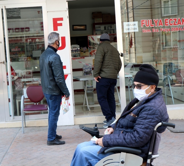 Eczacılar Maske Dağıtımına Hazır