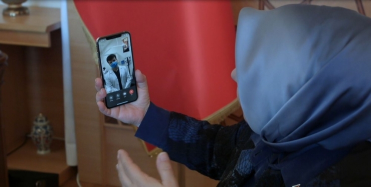 Sancaktepe Belediyesi Personelinden Sağlık Çalışanlarına Jest