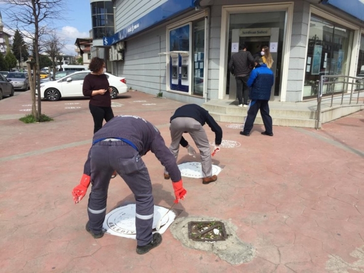 Serdivan’da Zabıta Ekipleri Uyarı İşareti Koyuyor