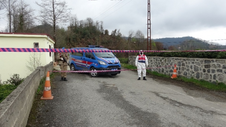Trabzon’un Hayrat İlçesinin 5 Mahallesindeki Yaklaşık 2 Bin Kişinin Karantinası Sürüyor