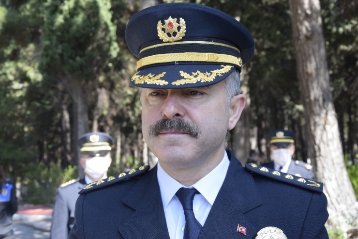 Burdur’da Sosyal Mesafeli Polis Günü Kutlaması