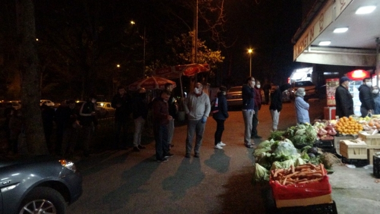 2 Günlük Sokağa Çıkma Yasağı Kararı Trabzonlular’ı Sokağa Döktü