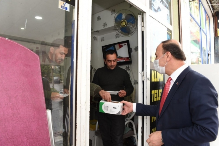 Valiliğin Temin Ettiği Maskeler İlçelerde Dağıtıldı