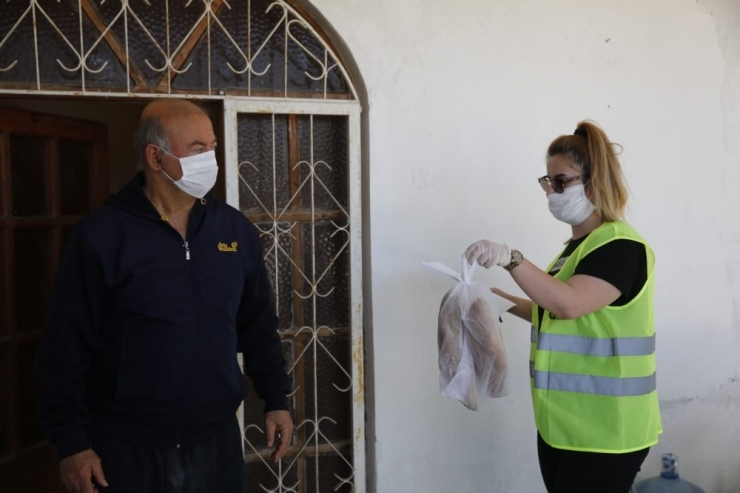 Büyükşehir Ekipleri Vatandaşlar İçin Zaruri İhtiyaç Nöbetinde